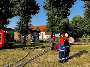 Bild Jugendfeuerwehren üben gemeinsam